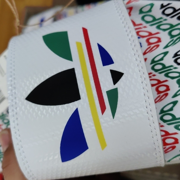 Adidas Adilette Lite men's size 10&11 - Picture 3 of 9